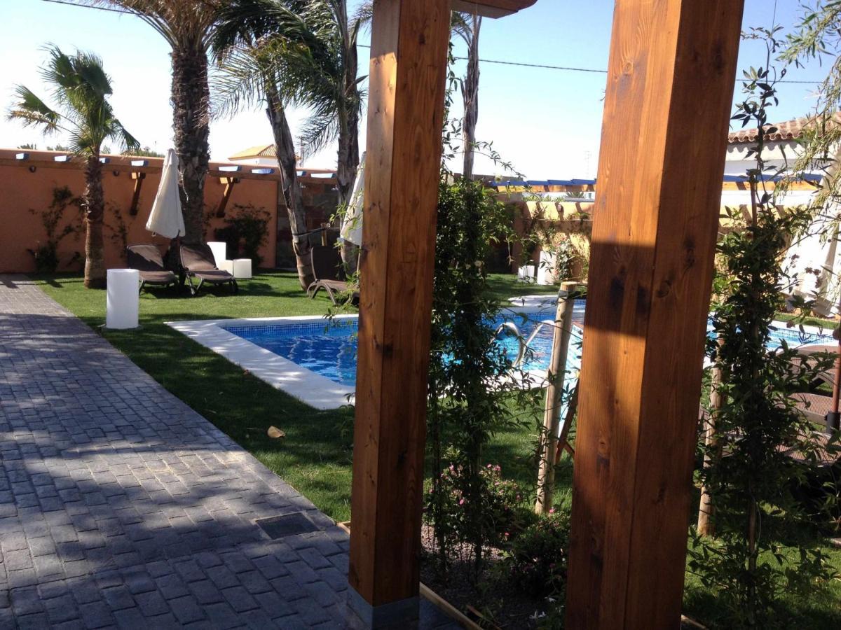 Casa Bungalows Con Jardin Privado Y Piscina Compa Cádiz Eksteriør billede